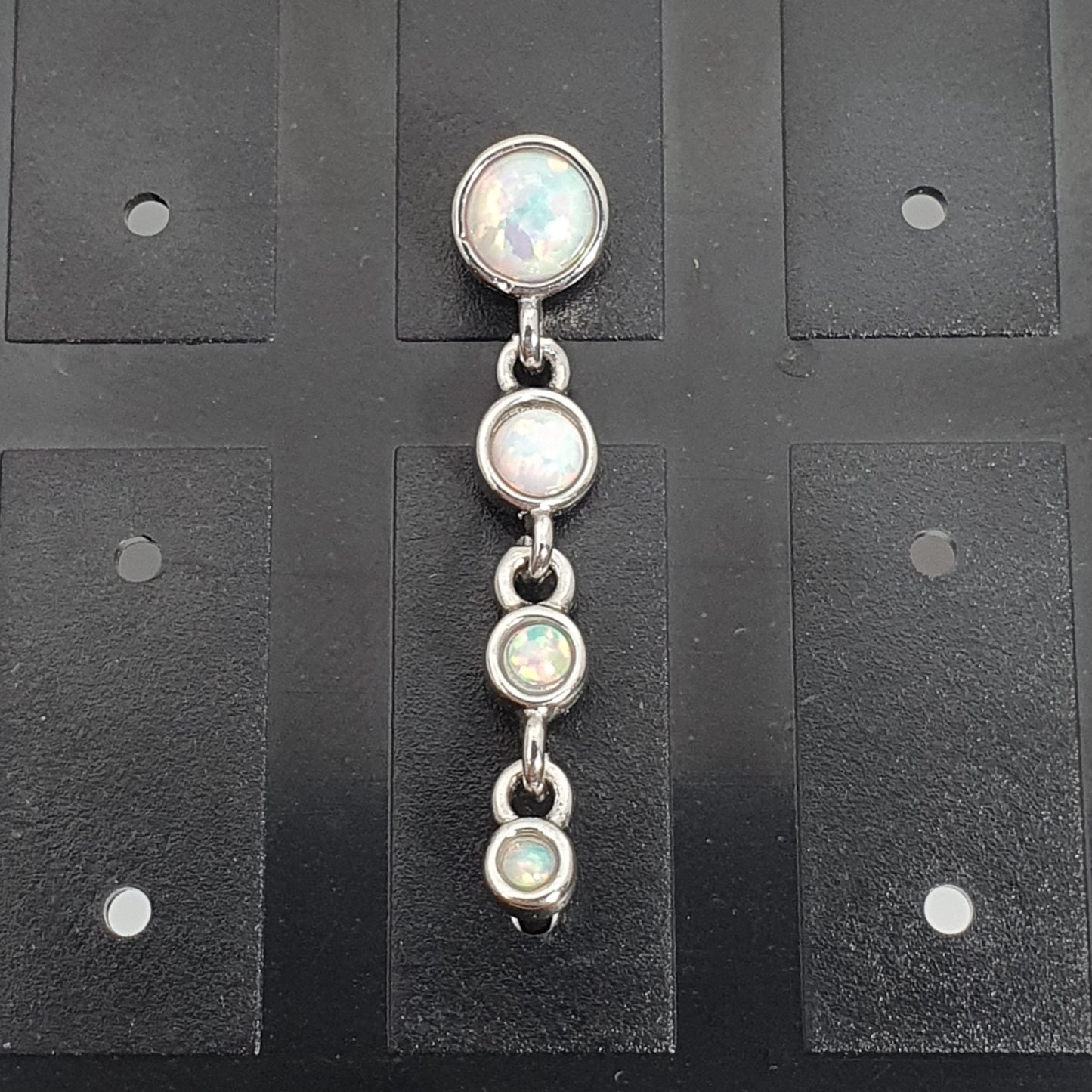 Ascending Opal Helix Chain