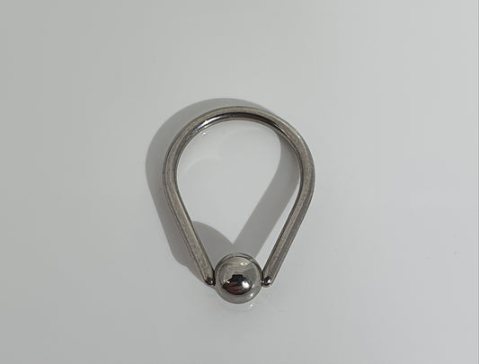 Teardrop Ball Closure Ring