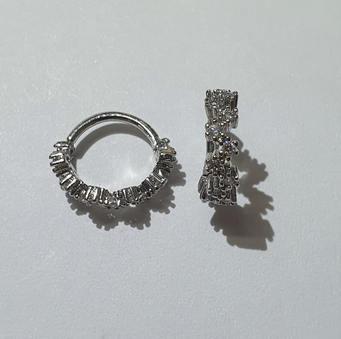 Zigzag Crystal Twist Ring 1.2mm