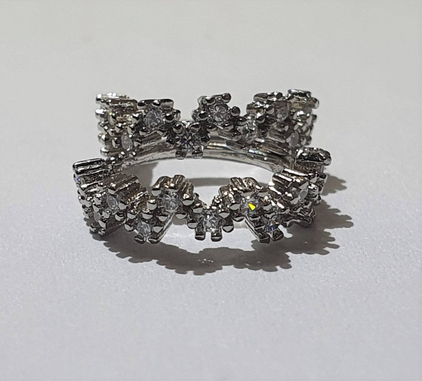 Zigzag Crystal Twist Ring 1.2mm