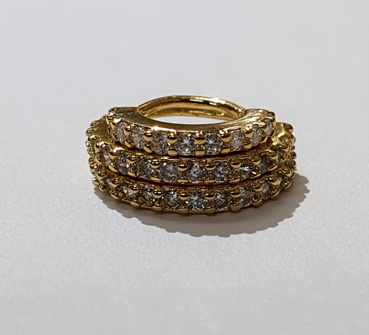 Forward Facing Crystals Twist Ring 1mm