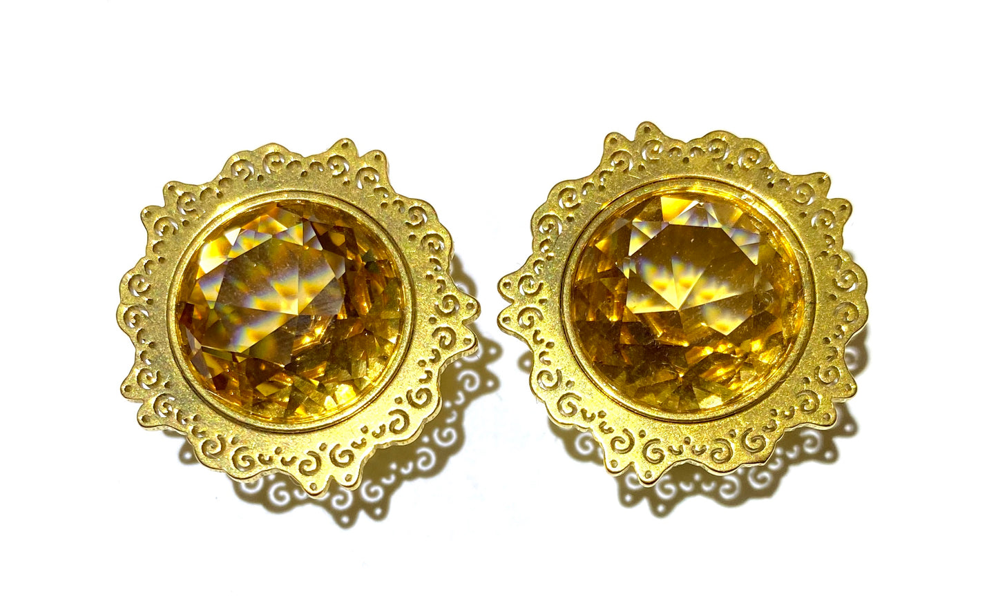 Gold Plated Topaz Flower Plug (Threaded)