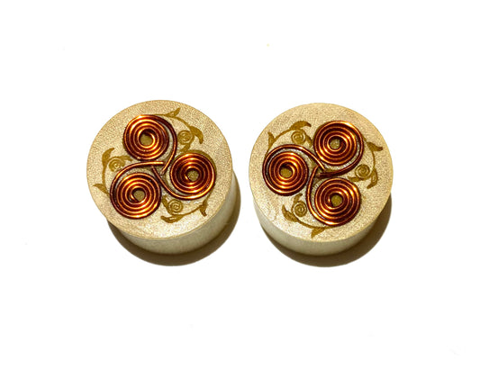 Crocodile Wood Plug with Copper Triskelion Inlay and Vine Engravings