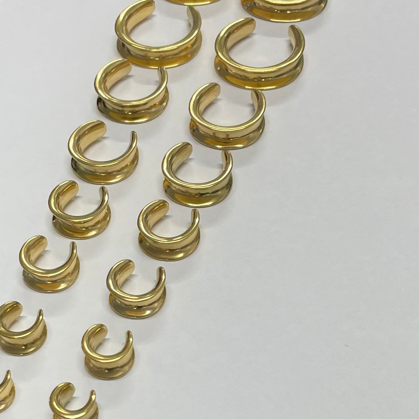Ear Saddle - Gold